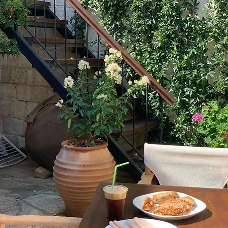 Villa Saint George - Stone Costa *