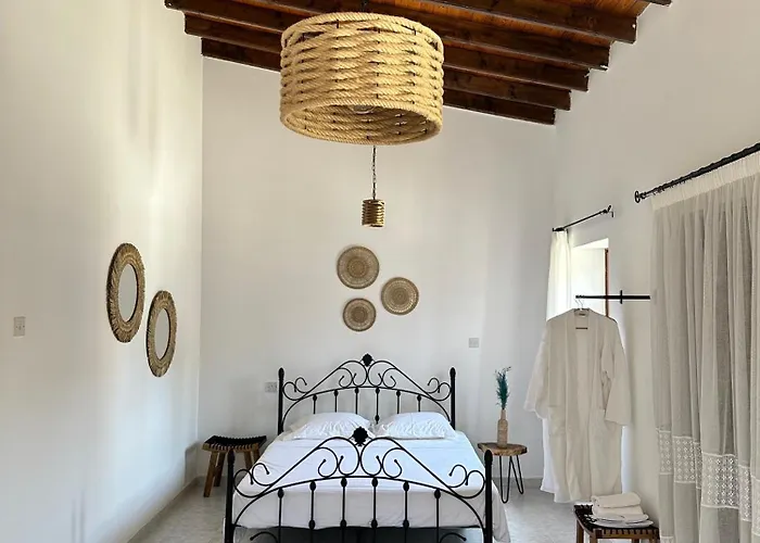 Case de vacanță Saint George - Stone Costa