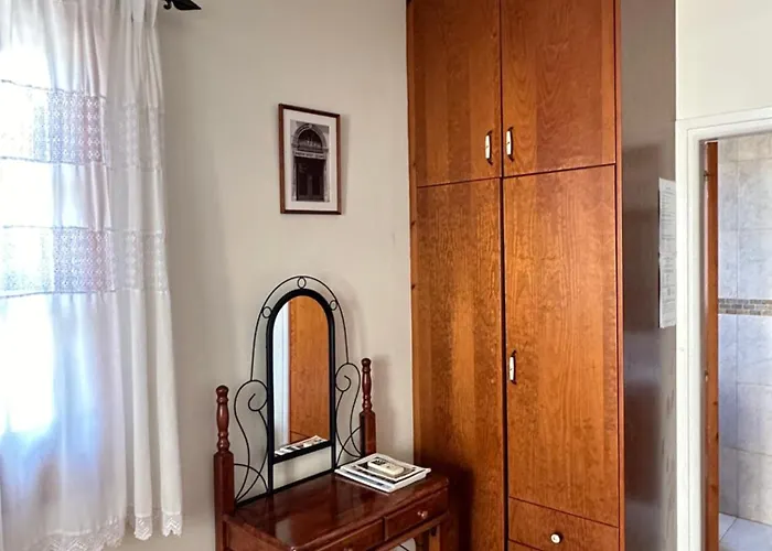 Saint George - Stone Costa Case de vacanță Kathikas